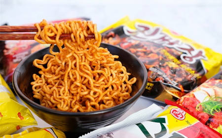 Mì cay Hàn Quốc từ mì Samyang