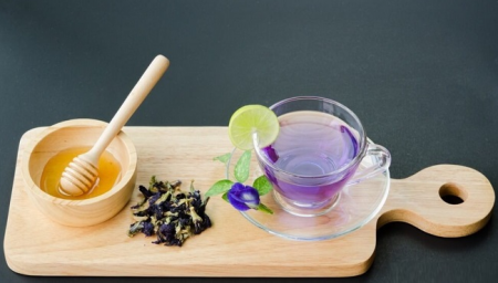 Cách pha trà hoa đậu biếc mật ong