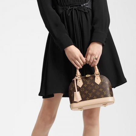 6 kiểu túi kẹp nách Louis Vuitton nữ chính hãng siêu sang