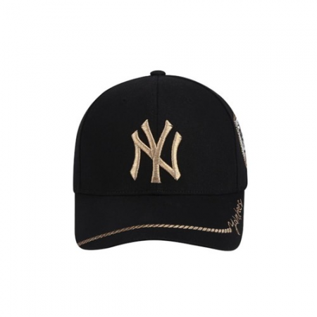 Mũ MLB New York Yankees Adjustable Hat In Black With Dog Icon
